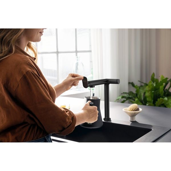 AQITTURA M91 змішувач для кухні, 240, 1jet, чорний матовий HANSGROHE 76804670 76804670 фото